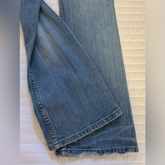 BKE Star 18 Distressed Stretch Flare Jeans - Picture 7 of 10